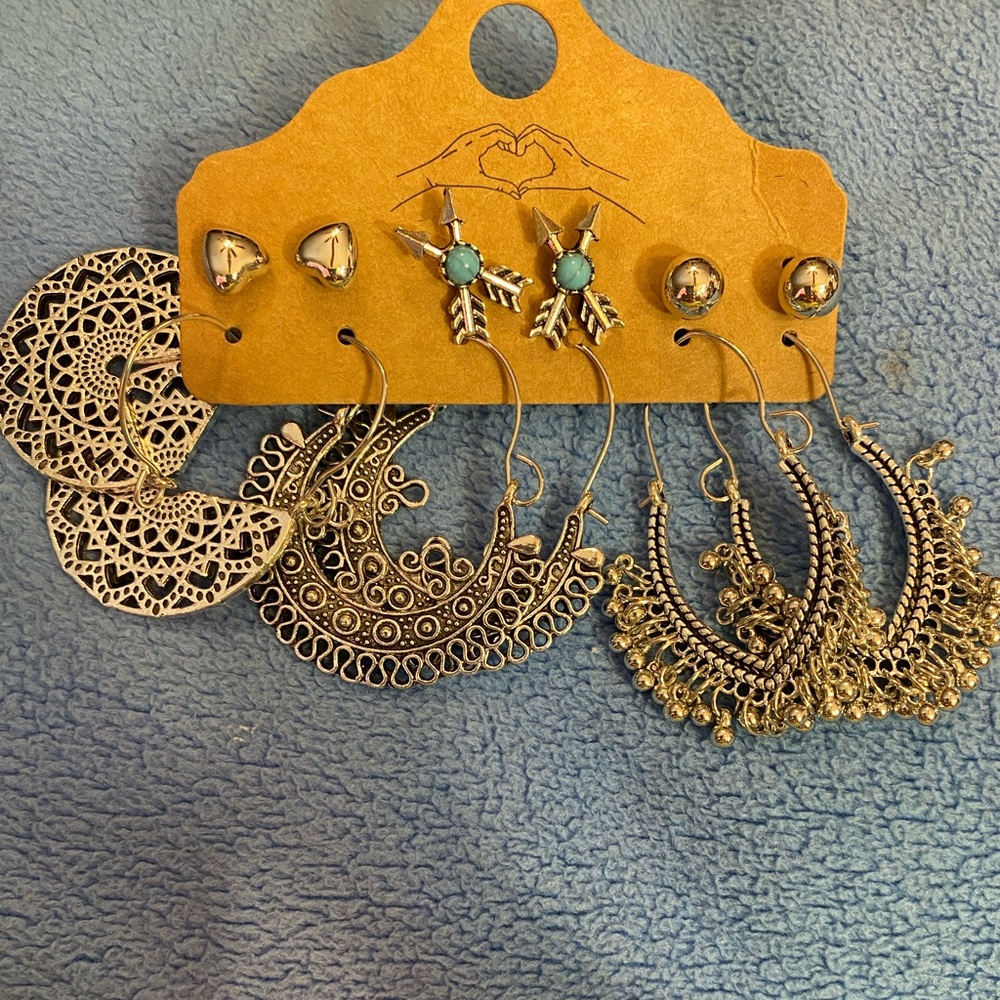 Fashion Vintage Style Bohemian Earrings!! New!!